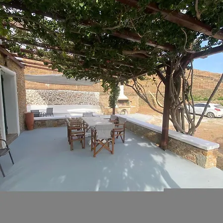 Holiday home Simousi House