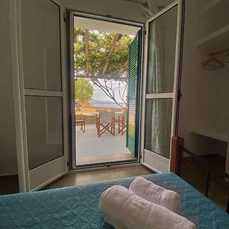 Holiday home Simousi House